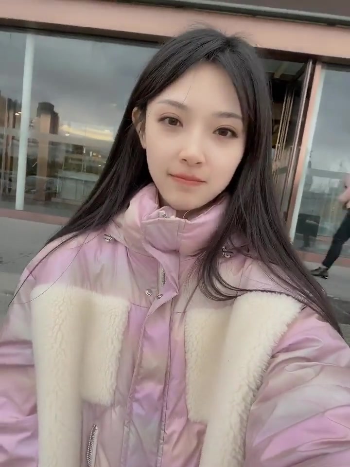 杭州年轻兼职小护士  身材超棒